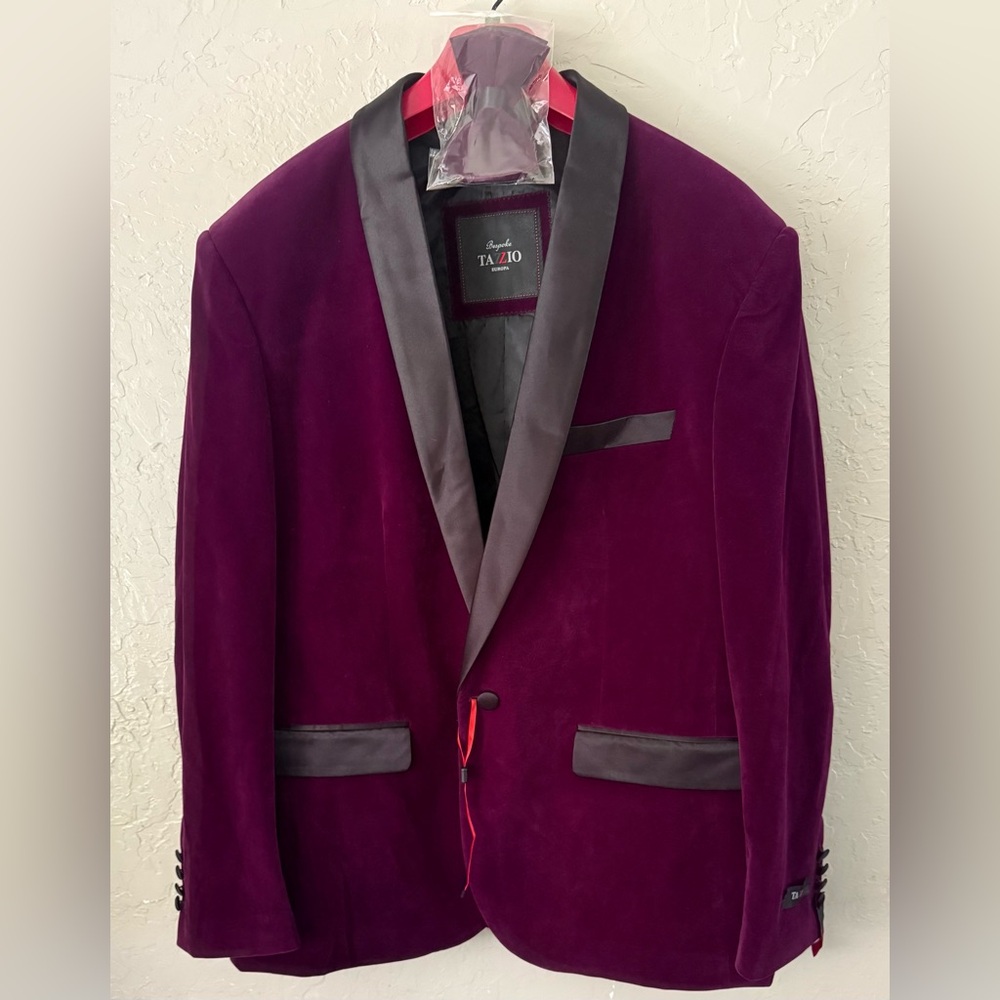 BESPOKE TAZZIO Suit Jacket for Men Size XL Slim Fit Purple Velvet Tuxedo Blazer